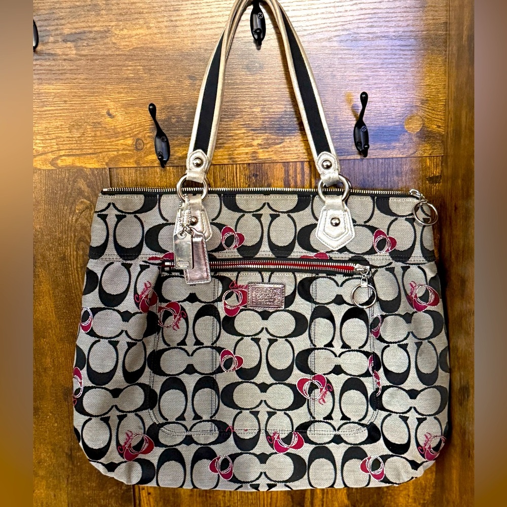 RETIRED Coach Poppy Print Tote *LIKE NEW*